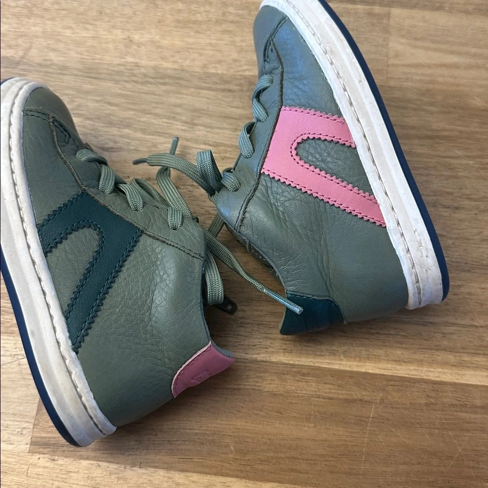 CAMPER twin leather boots